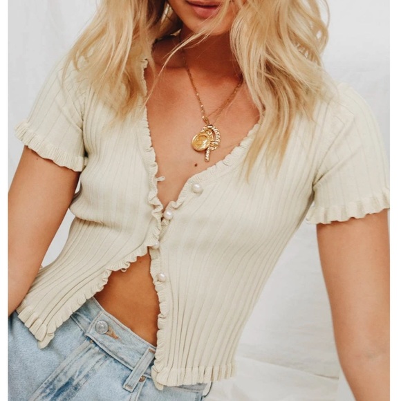 Princess Polly Tops - Princess Polly Zahir Button Down Crop Top